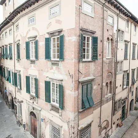 Appartamento Manonlescaut Lucca